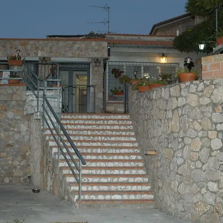 La Vecchia Scuola Oda ve Kahvaltı