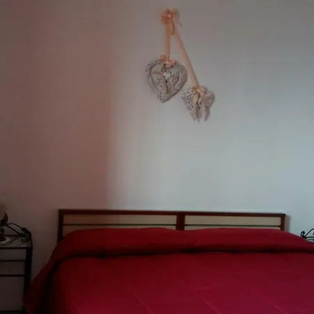 La Vecchia Scuola Oda ve Kahvaltı Sonnino