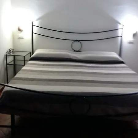 La Vecchia Scuola 4*