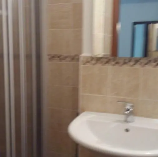 La Vecchia Scuola 4*